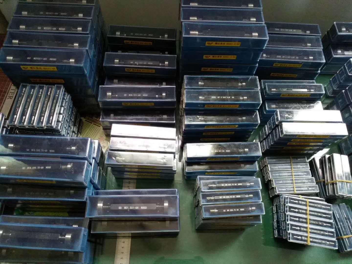 Прочетете повече за обикновените габарити за пръстени